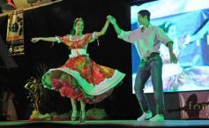 Foto de la galería: Natalia Burgen de la colectividad suiza es la nueva Reina de la Fiesta Nacional del Inmigrante