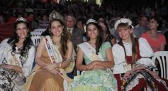 Foto de la galería: Natalia Burgen de la colectividad suiza es la nueva Reina de la Fiesta Nacional del Inmigrante