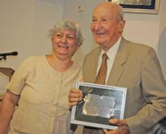 Foto de la galería: FeCCoProMi reconoció a los profesionales destacados del 2013