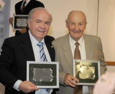 Foto de la galería: FeCCoProMi reconoció a los profesionales destacados del 2013