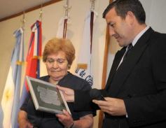 Foto de la galería: FeCCoProMi reconoció a los profesionales destacados del 2013