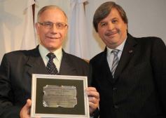 Foto de la galería: FeCCoProMi reconoció a los profesionales destacados del 2013