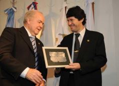 Foto de la galería: FeCCoProMi reconoció a los profesionales destacados del 2013