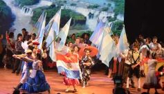 Foto de la galería: Desfile inaugural de la XXXIV Fiesta Nacional del Inmigrante