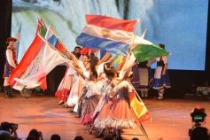 Foto de la galería: Desfile inaugural de la XXXIV Fiesta Nacional del Inmigrante