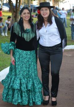 Foto de la galería: Desfile inaugural de la XXXIV Fiesta Nacional del Inmigrante