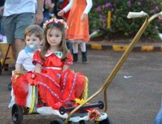 Foto de la galería: Desfile inaugural de la XXXIV Fiesta Nacional del Inmigrante