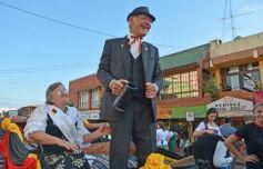 Foto de la galería: Desfile inaugural de la XXXIV Fiesta Nacional del Inmigrante