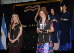 Foto de la galería: Acto de colación en la Universidad de la Cuenca del Plata