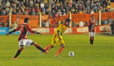 Foto de la galería: Crucero se hace fuerte de local