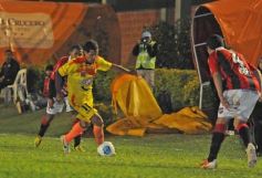 Foto de la galería: Crucero se hace fuerte de local