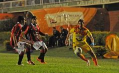 Foto de la galería: Crucero se hace fuerte de local