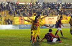 Foto de la galería: Crucero se hace fuerte de local