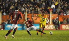 Foto de la galería: Crucero se hace fuerte de local