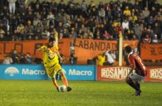 Foto de la galería: Crucero se hace fuerte de local