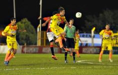 Foto de la galería: Crucero se hace fuerte de local