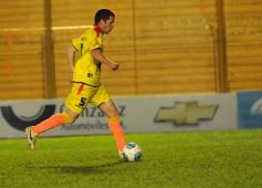 Foto de la galería: Crucero se hace fuerte de local