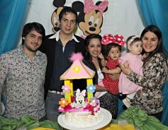 Foto de la galería: Avril Ramírez festejo su primer añito en el pelotero Pirueta