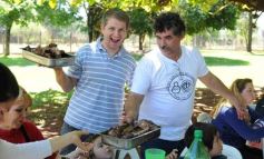 Foto de la galería: Empleados del hipermercado Libertad celebraron el Día del Empleado de Comercio