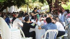 Foto de la galería: Empleados del hipermercado Libertad celebraron el Día del Empleado de Comercio