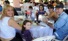 Foto de la galería: Empleados del hipermercado Libertad celebraron el Día del Empleado de Comercio