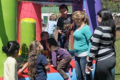 Foto de la galería: Empleados del hipermercado Libertad celebraron el Día del Empleado de Comercio