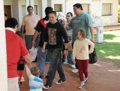 Foto de la galería: Empleados del hipermercado Libertad celebraron el Día del Empleado de Comercio