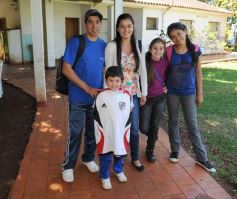 Foto de la galería: Empleados del hipermercado Libertad celebraron el Día del Empleado de Comercio