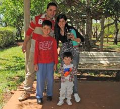 Foto de la galería: Empleados del hipermercado Libertad celebraron el Día del Empleado de Comercio