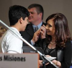 Foto de la galería: Cristina Fernández inauguró nuevas obras de la central Hidroeléctrica de Yacyretá