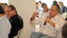 Foto de la galería: Martín Lousteau brindó una disertación en el Complejo La Aventura