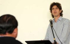 Foto de la galería: Martín Lousteau brindó una disertación en el Complejo La Aventura