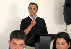 Foto de la galería: Martín Lousteau brindó una disertación en el Complejo La Aventura