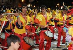 Foto de la galería: Arrancó el desfile estudiantil con todo el brillo y la alegría de los adolescentes