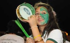 Foto de la galería: Arrancó el desfile estudiantil con todo el brillo y la alegría de los adolescentes