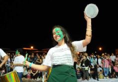 Foto de la galería: Arrancó el desfile estudiantil con todo el brillo y la alegría de los adolescentes