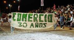 Foto de la galería: Arrancó el desfile estudiantil con todo el brillo y la alegría de los adolescentes