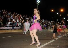 Foto de la galería: Arrancó el desfile estudiantil con todo el brillo y la alegría de los adolescentes