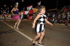 Foto de la galería: Arrancó el desfile estudiantil con todo el brillo y la alegría de los adolescentes