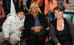 Foto de la galería: Arrancó el desfile estudiantil con todo el brillo y la alegría de los adolescentes