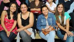 Foto de la galería: Arrancó el desfile estudiantil con todo el brillo y la alegría de los adolescentes