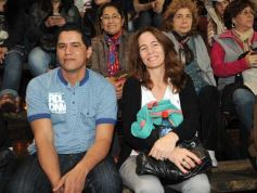 Foto de la galería: Arrancó el desfile estudiantil con todo el brillo y la alegría de los adolescentes