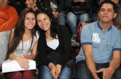 Foto de la galería: Arrancó el desfile estudiantil con todo el brillo y la alegría de los adolescentes