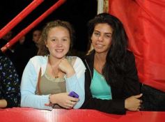 Foto de la galería: Arrancó el desfile estudiantil con todo el brillo y la alegría de los adolescentes