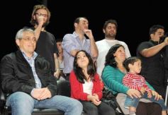 Foto de la galería: Arrancó el desfile estudiantil con todo el brillo y la alegría de los adolescentes