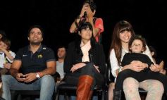 Foto de la galería: Arrancó el desfile estudiantil con todo el brillo y la alegría de los adolescentes