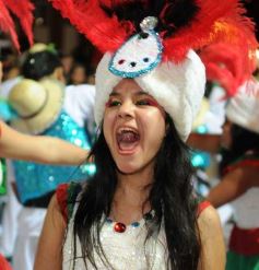 Foto de la galería: Primera noche de la fiesta de los adolescentes en el cuarto tramo de la costanera