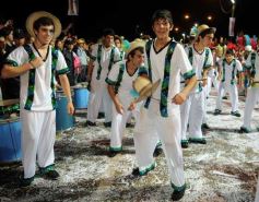 Foto de la galería: Primera noche de la fiesta de los adolescentes en el cuarto tramo de la costanera