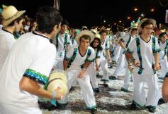 Foto de la galería: Primera noche de la fiesta de los adolescentes en el cuarto tramo de la costanera