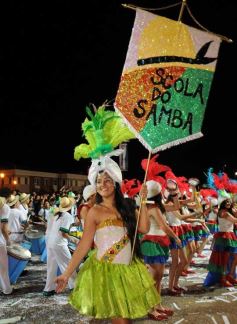 Foto de la galería: Primera noche de la fiesta de los adolescentes en el cuarto tramo de la costanera